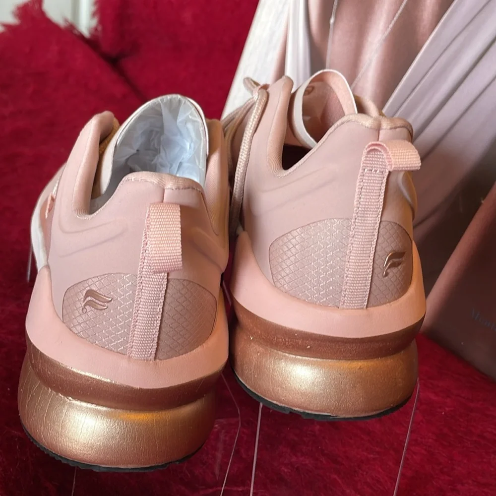 FABLETICS PALM PERFORMANCE ALMOND ROSE GOLD LACE UP CHUNKY SNEAKER SIZE 9